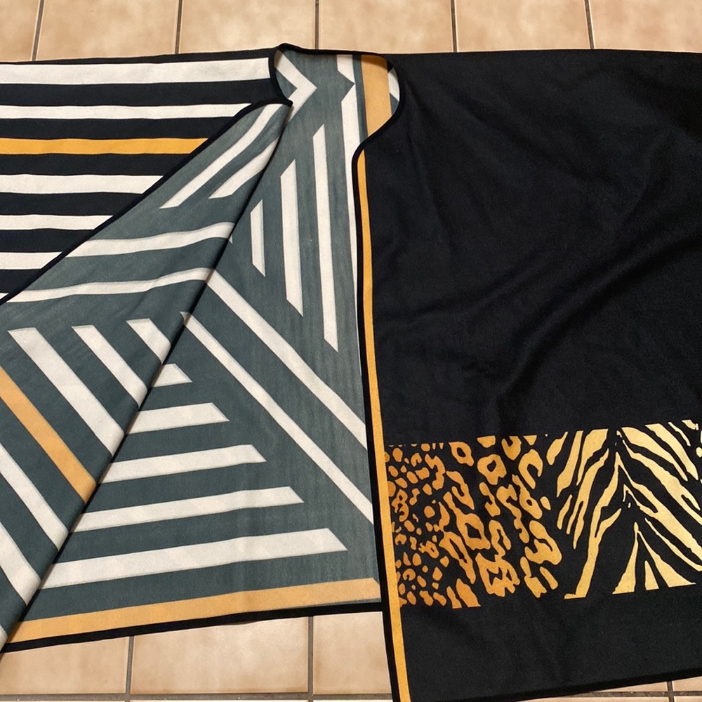 Sassy Jones Zanzibar Reversible Wrap